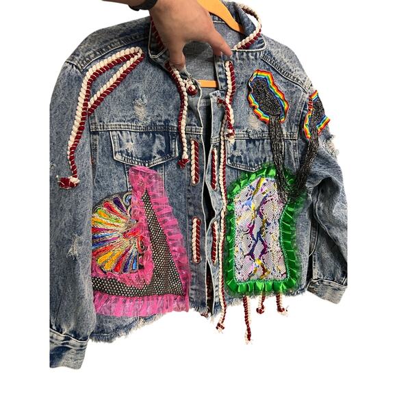 Souk + Sephia Designer Punk Graffiti Style Distressed Medium Wash Denim Jacket - Picture 12 of 13